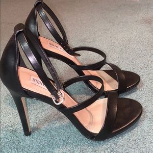 Steve Madden Black Leather Heels size 5.5!!!